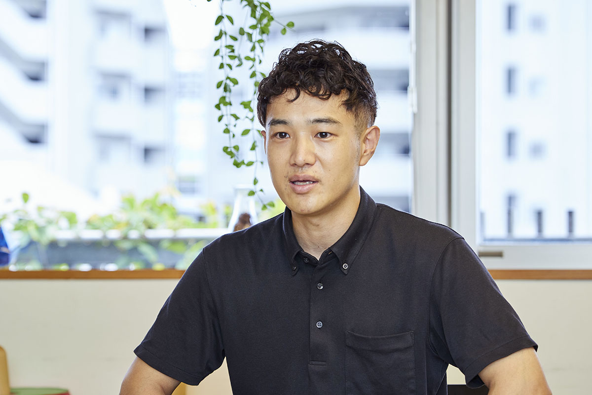 新宿せいが子ども園が実践する「見守る保育」の中で、子どもたちの言動からは、ジェンダーバイアスのないフラットな関係性を感じますか？